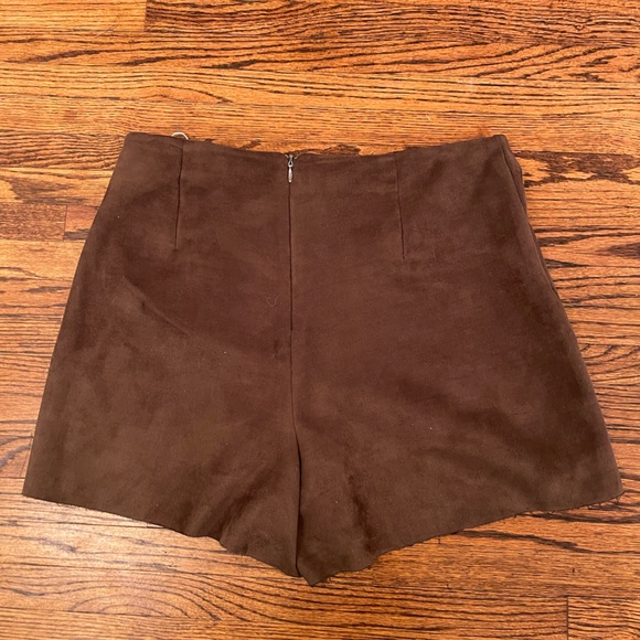 Zara Brown Suede Skort with Zipper Detail - Picture 6 of 7